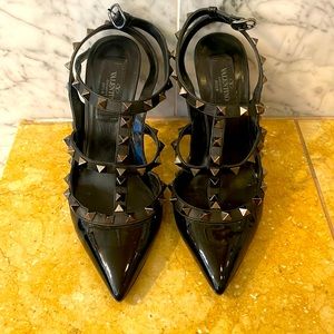 Valentino rockstud perfect condition size 36.